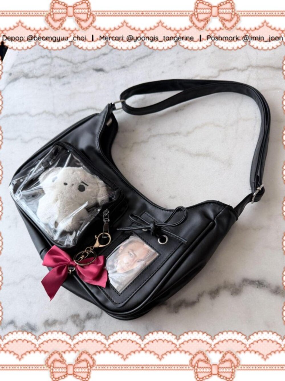 Black faux leather kpop purse with free bow keychain 🖤